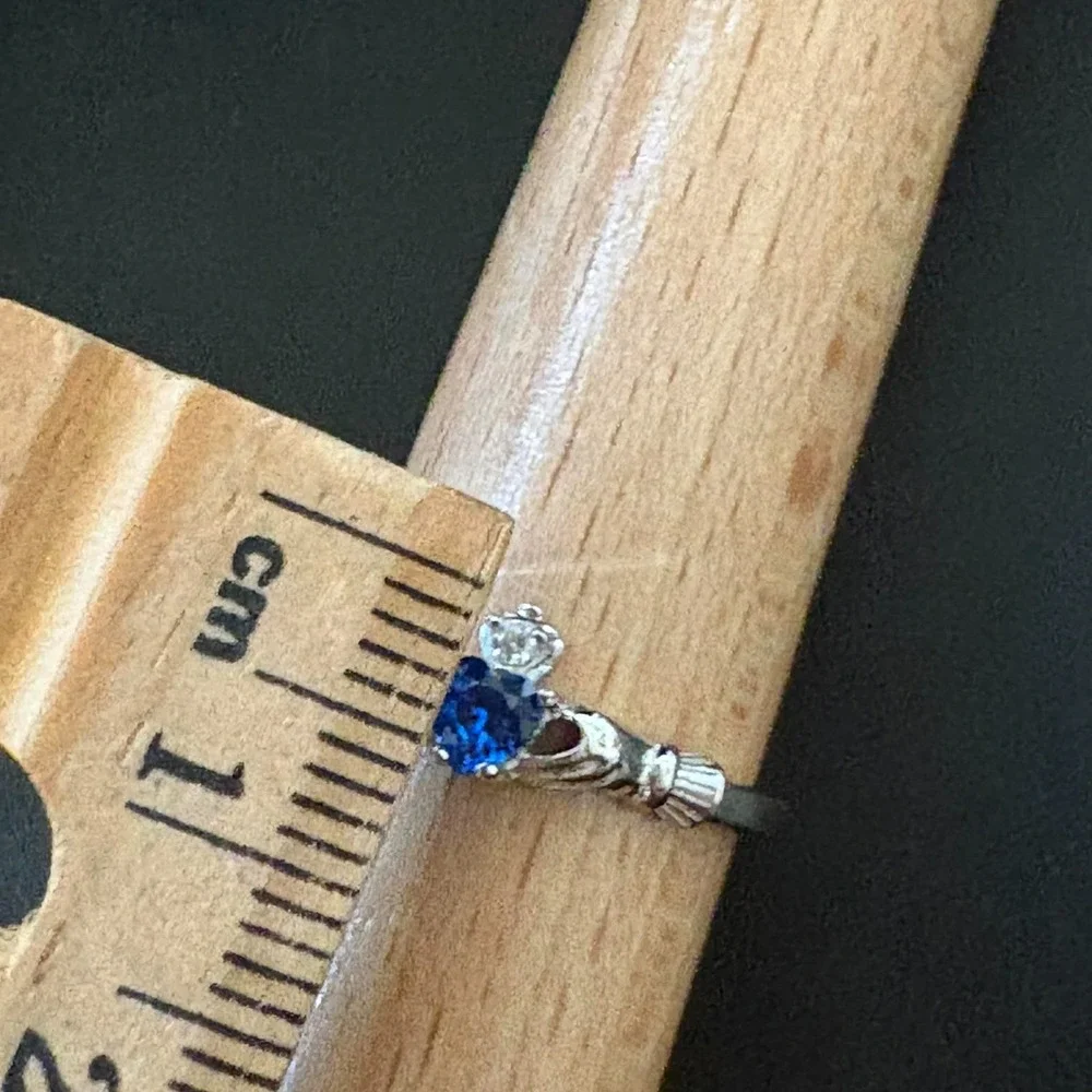 NEW Sterling Silver Claddagh Ring Blue Spinel 925 Sz 8 Hands Heart Dainty Irish